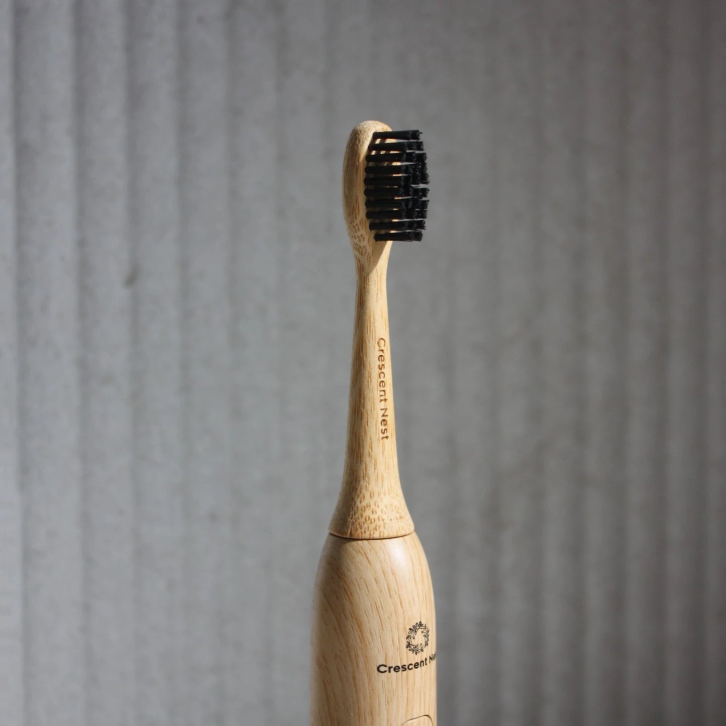 Crescent Nest_Sustainable Bamboo Sonic Toothbrush_travel case