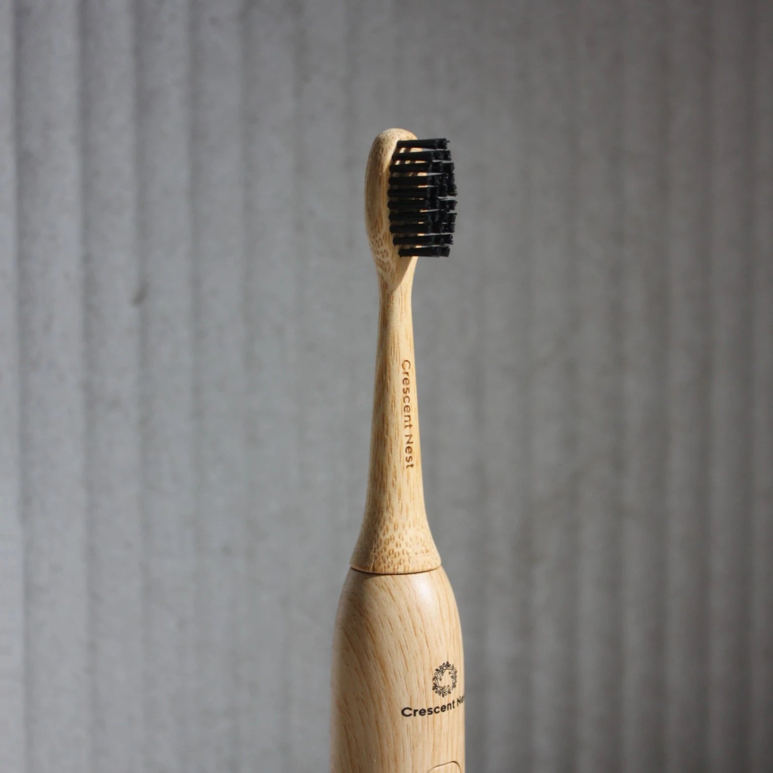 Crescent Nest_Sustainable Bamboo Sonic Toothbrush_travel case